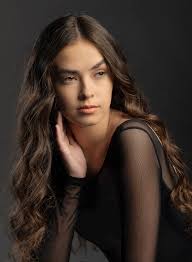 Original image by Mario Lanzas.