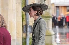 Photo Kate Middleton adopte le sac froissé la tendance repérée ... - ELLE