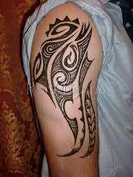 Adding flowers to traditional tribal tattoo themes makes for interesting body art designs. Henna Konahenna Mehndi Mehandi Bodyart Hennatattoo Tattoo Mehndi Mehandi Hennadesign Hennaart Bo Men Henna Tattoo Henna Tattoo Designs Henna Tattoo
