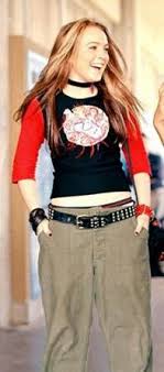 Lohan attended her audition wearing preppy abercrombie & fitch clothing, despite the goth character, so the studio ended up rewriting the. Anna S Outfit From Freaky Friday Fashion Inspo Outfits Early 2000s Fashion Fashion Teenage