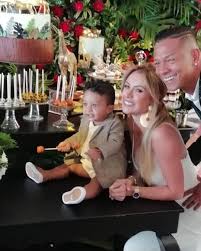 La pareja empezó el nuevo año sien en las últimas semanas se ha hablado bastante de la situación sentimental de estas dos celebridades, quienes protagonizaron muchos rumores por una. En Silencio Felices Siguen Juntos Trabajando