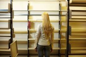 Contemporaneamente fonda la band degli osage tribe (il suo primo gruppo musicale), in cui figura come leader e voce solista. Frasi Sul Rimpianto