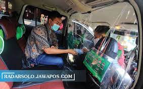 Lowongan kerja sopir (driver) di lampung. Transportasi Online Pasang Pembatas Antara Driver Dengan Penumpang