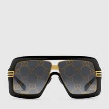 Ou gardez les choses rétro avec une paire d'inspiration vintage. Lunettes De Soleil Rectangles Carrees Homme Gucci Fr