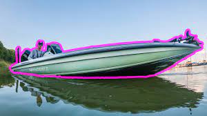 Some specific models are mentioned, other entries represent entire brands, but they're all on this list for good reason. Top 10 Best Bass Fishing Boats To Buy Review Guide 2021