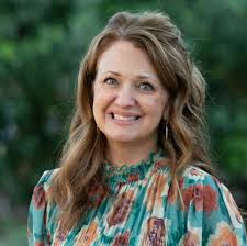 Brandi Meek's Instagram, Twitter & Facebook