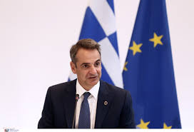 Γεννήθηκε το 1968 στην αθήνα. Fy8qdhz7wv9zm