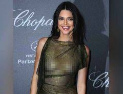 Jun 10, 2021 · sebelumnya sibad dan krisjiana tampil memakai pakaian ada khas bali. Pakai Dress Transparan Pamer Segalanya Di Festival Film Cannes Kendall Jenner Oops
