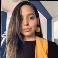 Janeth Cadena's Instagram, Twitter & Facebook