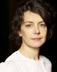 Hôtel des Acacias de Camille Brottes, Thomas Châtelet, Benjamin Fontana,  Philippe Fontana, Anne Flandrin, Rémy Grandroques, Marion Laine (2003)