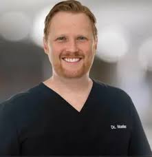 Dr. Bruce Carr, Ophthalmology