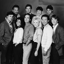 Bobby moynihan's orginal s34 cast photo with: 20 Celebrities You Completely Forgot Were In The Cast Of Snl