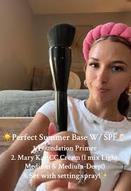 Mary Kay Cc Light to Medium