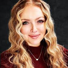 Kelly Kucera Color Street Independent Presidential Stylist