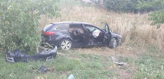Exercise caution at night due to poor lighting and sharp road turns without adequate warning signs. Zhfmlggjm1r5nm