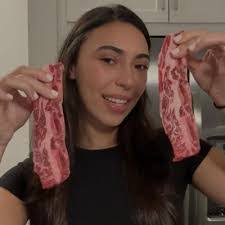 Ashley Hessman's Instagram, Twitter & Facebook