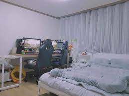 Fungsi wallpaper rumah untuk mempercantik tampilan dinding juga dapat memberikan kesan mewah apabila anda bisa. Kamar Idaman Pasangan Gamers Desain Rumah Modern Facebook