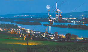 Mit der seilbahn rüdesheim über den reben schweben Niederwalddenkmal Mit Seilbahn Rheingaulinie