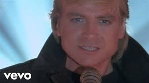 Justin Hayward Recalls the Incredible '80s-Era Rebirth of the Moody Blues:  Exclusive Interview