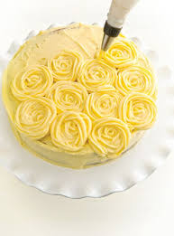 Glacage Au Beurre Au Citron Ricardo Recipe Dessert Cupcakes Cupcake Cakes Cupcake Recipes