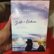 Dan mimin yakin untuk sobat penggemar baca novel dikta dan hukum ini sangatlah ingin terhanyut dalam cerita au dikta dan hukum. Harga Novel Dikta Dan Hukum Terbaik Juli 2021 Shopee Indonesia