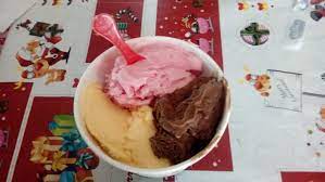 Helado Helado Frutilla Vainilla Y Chocolate Chocolate Vainilla Helado