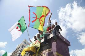 Mandat de depot — mandat de dépôt définition le mandat de dépôt est l acte juridique, décerné par la juridiction de jugement ou le juge des libertés et de la détention qui ordonne aux services de polices ou de gendarmerie, de conduire une personne condamnée ou… … Mandat De Depot Renouvele Pour 6 Detenus Toute L Actualite Sur Liberte Algerie Com