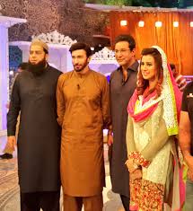 Ever since their wedding news went viral, they have become the talk of the town. Arsalan H Shah Proud Pakistani A Twitteren A Click On The Set Of Baranerehmat At Aajtv L R Sohail Khan Ejaz Aslam Wasim Akram Madiha Naqvi Pakistan