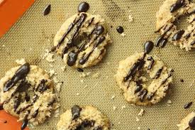 Despite their small size, raisins have some helpful vitamins, minerals, and fiber, making them a good option for healthy sweet snacks under 50 calories. 18 Desserts With 50 Calories Or Less Huffpost Life
