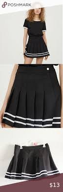 Black And White Striped Pleated Skirt H M Black White Pleated Mini Skirt By Divided Black With White Stripe Pleated Mini Skirt By Divided No Rips In 2020 Pleated Mini Skirt Mini Skirts Divided Skirt