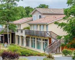 Bienvenue au albret golf club superbe parcours 18 trous en gascogne. Vacanceole Le Domaine Du Golf D Albret Resort Residences De Tourisme Barbaste