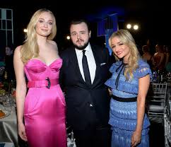 Sophier turner and kaitlyn dever on the sag awards 2020 red carpet. Sophie Turner Screen Actors Guild Awards 2020 Celebmafia