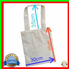 Tas kain blacu tersedia dalam 2 pilihan warna yaitu warna putih dan putih gading. Tas Kain Totebag Polos Kanvas Blacu 30 35cm Shopee Indonesia