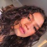 Kiara Barton's Instagram, Twitter & Facebook