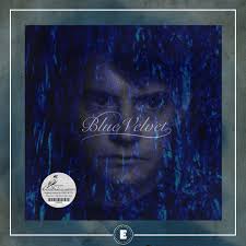 Fleeting' by Jenna Barton⁠ ⁠ Printing available from the artist  @dappermouth⁠ ⁠ 🔗 in bio⁠ ⁠ #bunny #animallover #animalart #illustration  #illustrator #printmaking #walldecor #wallart #designinspo