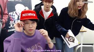 Member exo, baekhyun mengungkapkan rasa terima kasihnya kepada para penggemar dan juga kim heechul super junior. Eng Subs 161122 Heechul Stream Cut Baekhyun Sm Super Celeb League Live Youtube