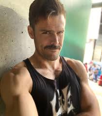 No cosplay today just me 😊💙