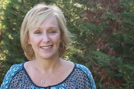 Ann Mixon's Instagram, Twitter & Facebook