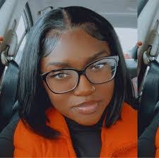 Hannah Layton's Instagram, Twitter & Facebook