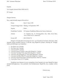 Dengan ini menyampaikan permohonan kepada bayak, supaya sekiranya dapat diangkat sebagai calon pegawai negeri sipil di lingkungan pemerintah kabupaten. 16 Contoh Surat Lamaran Kerja Ke Instansi Pemerintah Kumpulan Contoh Gambar