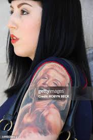 Fan Alyssa Springer from Calgary, Canada, with a Marilyn Monroe... News  Photo