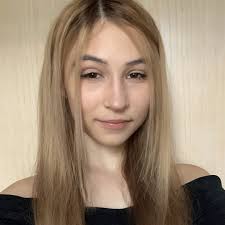 Computational Data Science sophomore Katelyn Buechler is using her Ted  Petrie Honors College Scholarship to explore how AI can be used as a  screening tool to treat and detect diseases.