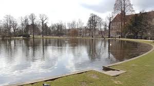 Französischer garten) in celle, in the german state of lower saxony, is a public park in the south of the historic old town or altstadt. Franzosischer Garten Bild Von Franzosischer Garten Celle Tripadvisor