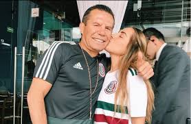 Julio César Chávez cumple 63 años: la celebración más difícil de la leyenda  del boxeo tras el arresto de su hijo - Infobae