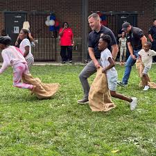 Thank you Decatur for a great National Night Out! We aren't sure who had  more fun, the kids or the officers!! #nationalnightout2024 #DecaturIL