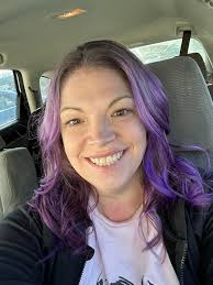 Hello Austin, Watch me give my guest her dream unicorn hair! I love doing  vivid color transformations. I also love watching my clients fall in love  with their hair every step of