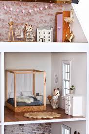 Take A Peek Inside This Designer Dollhouse Doll House Mini Doll House Dollhouse Decor