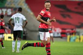 Rodrigo muniz prefere jogar com o pé right. Rodrigo Muniz Marca Novamente E Garante Tres Pontos Para O Flamengo