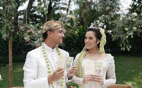 Biaya pernikahan sederhana estimasi bujet rp50 juta / pernikahan di tengah pandemi covid 19 dilarang bersalaman dengan pengantin hingga dilarang sumbang lagu saat resepsi bbc news indonesia. 14 Syarat Nikah Di Kua Terbaru 2019 Yang Perlu Kamu Ketahui