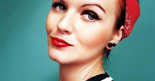 Maîtriser la Coiffure Rockabilly : Le Guide Complet Sans Bla-Bla